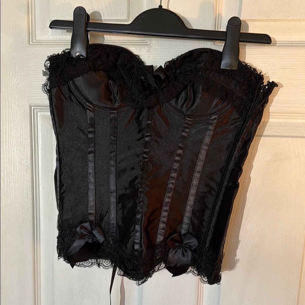 Elegant Black Lace Corset